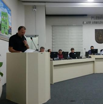 Padilha sugere recapeamento asfáltico e conserto de desníveis em calçamento