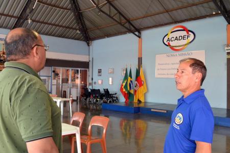 Vereador Joãozinho Lopes visita a ACADEF