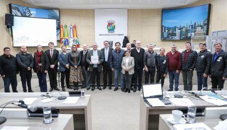 Vereadores participam de solenidades em homenagem aos 50 anos da ASPEUR/FEEVALE