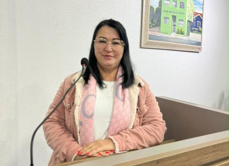 Vereadora Ana Oliveira comemora aprovação do projeto “Farmácia Solidária”